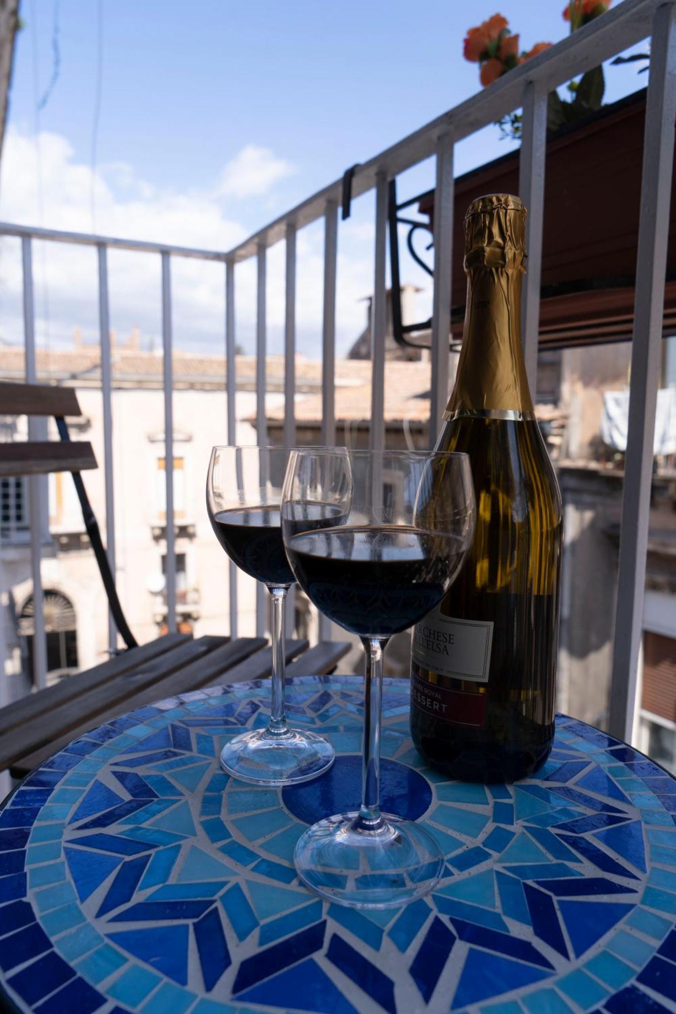 Etna Timeo Central Apartment In Baroque Building カターニア エクステリア 写真